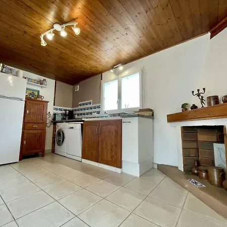 Vakantiehuis Maison Pres Du Port, 6 Couchages, Parking, - Fr-1-246a-258 Saint-Pierre-d'Oleron